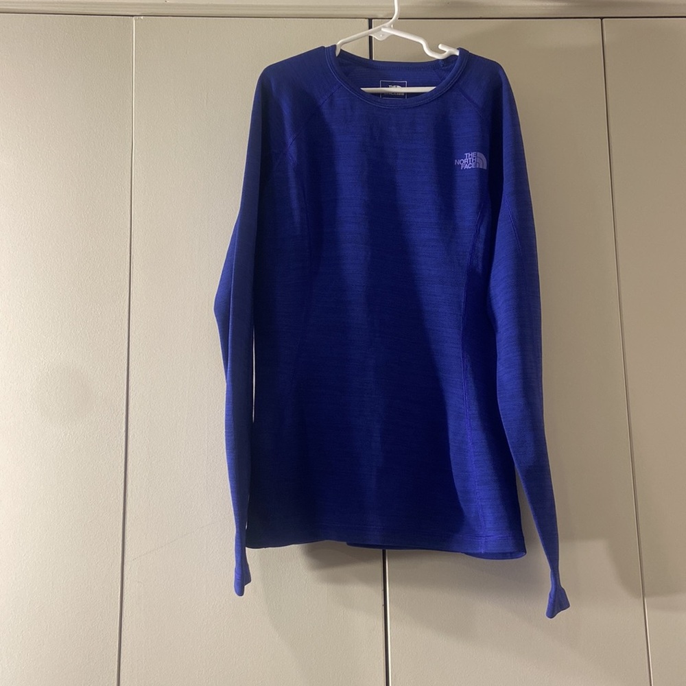 The North Face Women’s Long‎ Sleeve winter warm